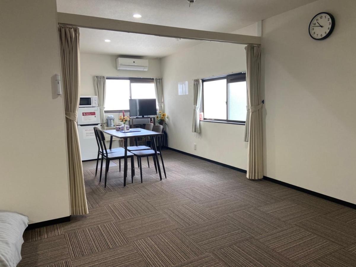 Guest House Shine Bright Fukuoka  Ngoại thất bức ảnh